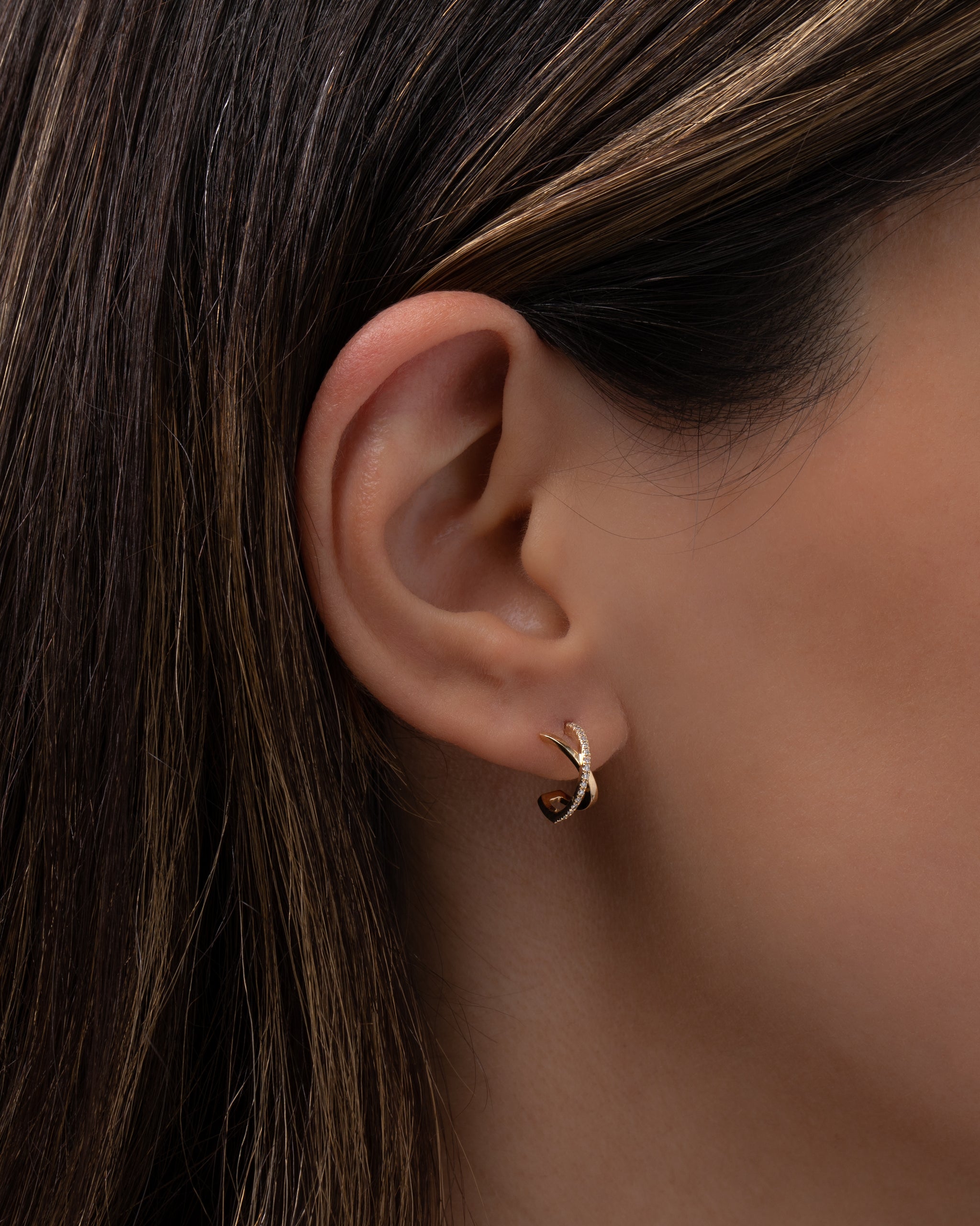 How to Buy and Wear Mismatched Earrings - Q Evon